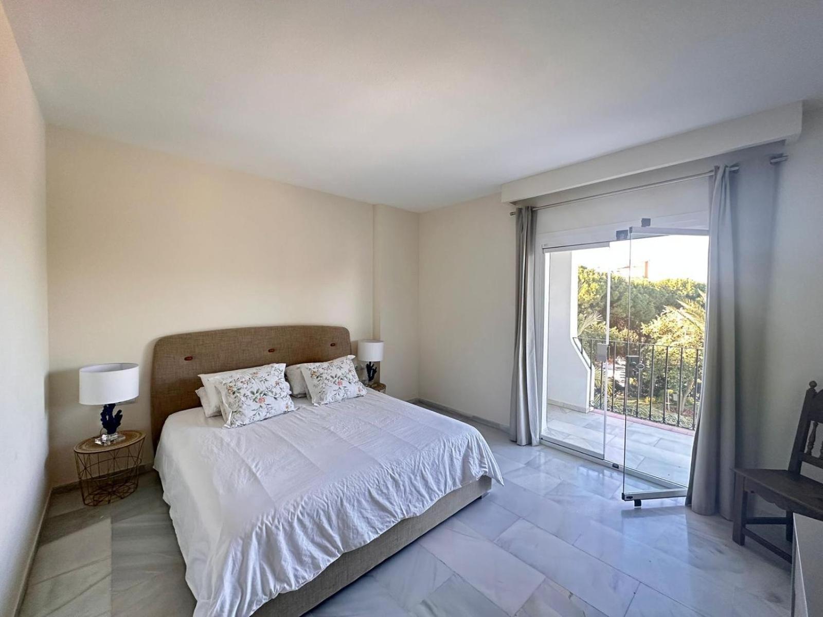 Cabopino N Lägenhet Marbella Exteriör bild